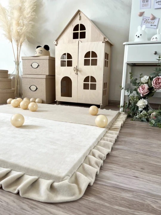 Velvet foldabe  playmats creme-square 4.jpeg