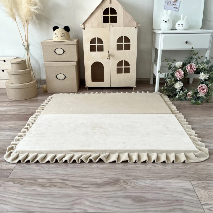 Velvet foldabe  playmats creme-square 5.jpeg