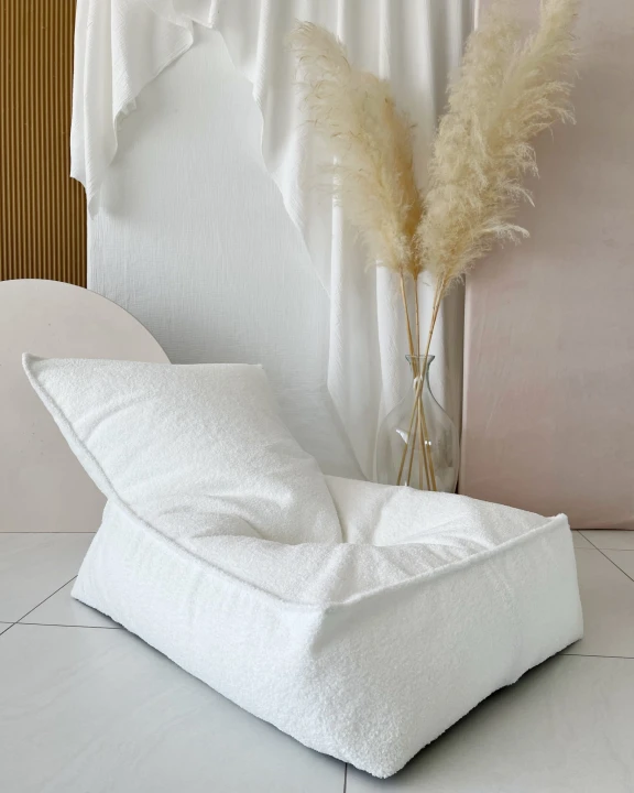 pufa boucle boho.jpeg