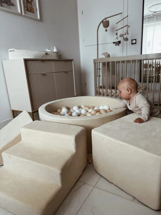 piankowy zestaw do zabawy z basenem.jpeg