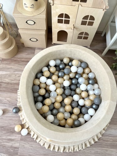 ballpit40x90 - Velvet Creme - white, pearl, grey, silver, metallic beige 3.jpeg